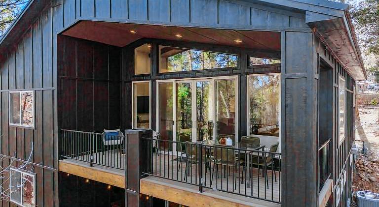 Vacation home with hot tub | Perfect for remote work | Pets are welcome in Ruidoso, NM