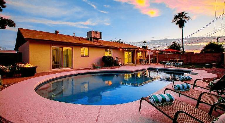 Fully equipped big house with private pool & BBQ | Pets allowed in Scottsdale, AZ