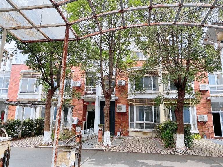Charming villa with sauna | Pets allowed in Wuhan
