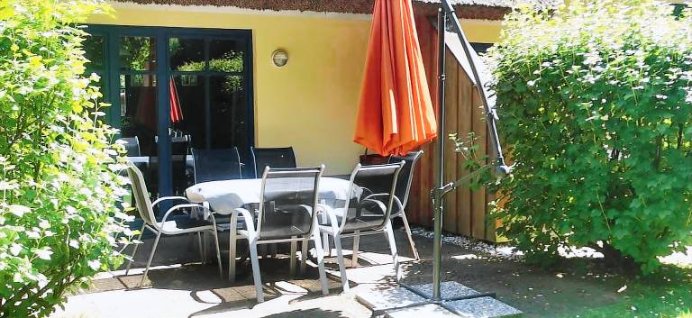 Ferienhaus Holunder 2 – Familienzeit unter Reet an der Puddeminer Wiek — photo 2