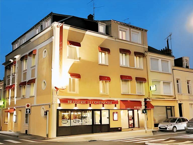 Logis Hotel Restaurant Le Continental in Chateauroux
