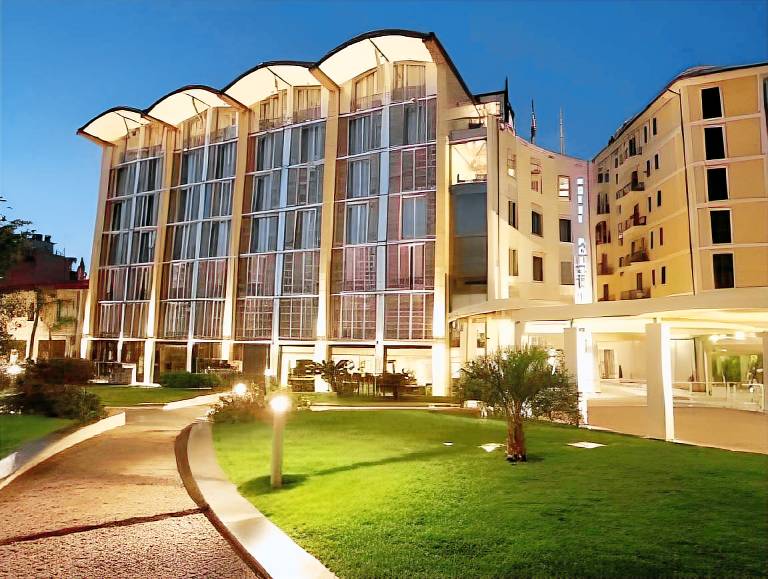 B&B HOTEL Imperia Rossini al Teatro in Imperia