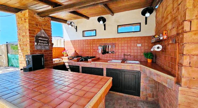 Vacation home with pool & jacuzzi | Next to the beach | Pets allowed — photo 5