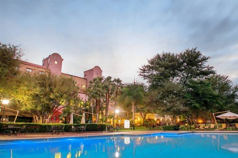 Peermont Metcourt Inn at The Grand Palm Resort