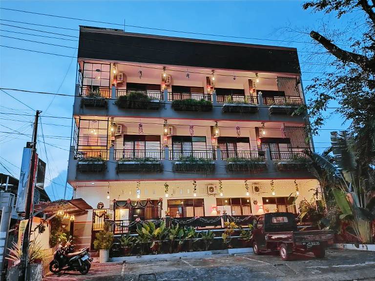My Place Sario Manado
