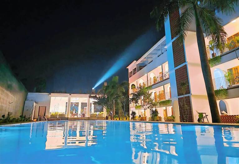 Resort  Mahabalipuram Beach