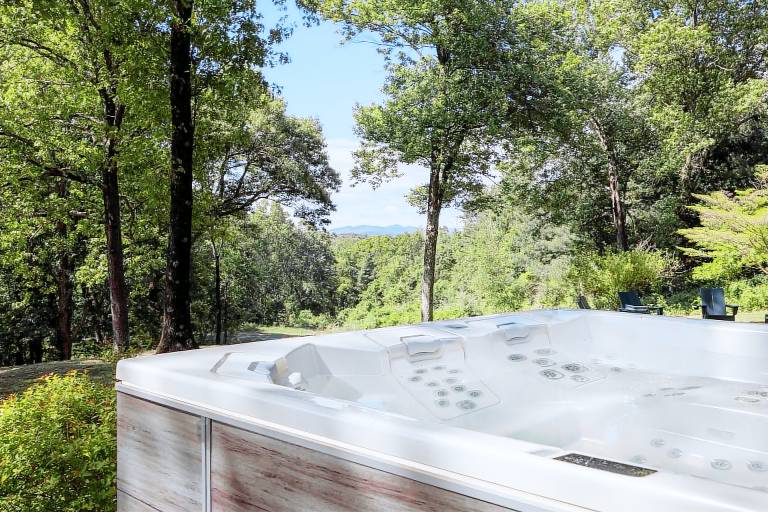 Family-friendly vacation home with grill, fast internet & garden | Mountain view | Pet-friendly — photo 3