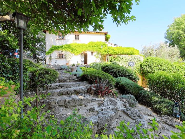 Fully equipped ample vacation home with barbeque, private pool & garden | Nature view | Pets are welcome — photo 3