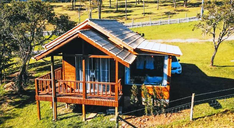 Chalet with garden in Urubici
