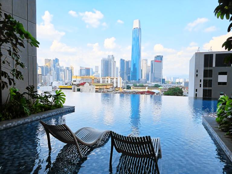 Wonderful holiday apartment with pool | Good for workation | Pets allowed in Kuala Lumpur