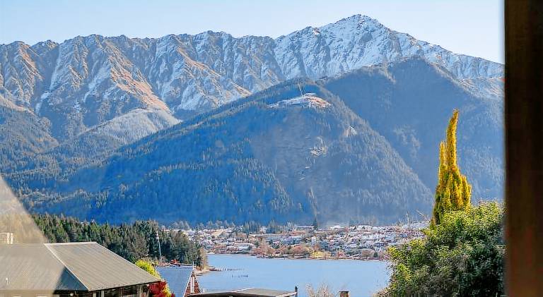 200 m&sup2; Ferienhaus