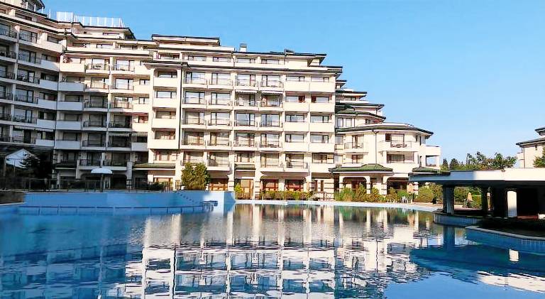 Charming apartment with hot tub & pool | Beach nearby | Pet-friendly — photo 3