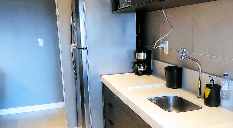 Holiday apartment with pool — photo 4