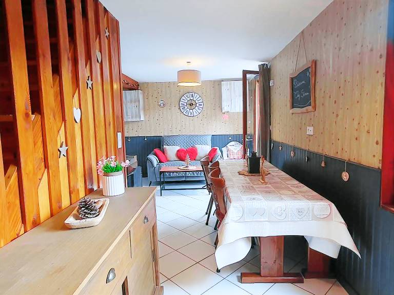 Cottage with yard & grill | Pet-friendly — photo 3