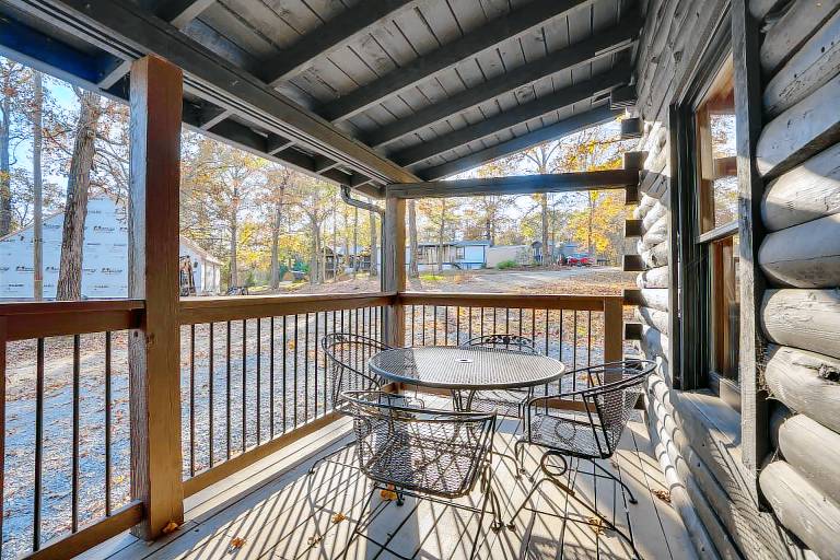 Access to Community Marina! Lake-View Murray Cabin — photo 3