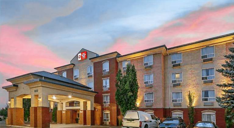 Best Western Plus Red Deer Inn & Suites in Red Deer, AB