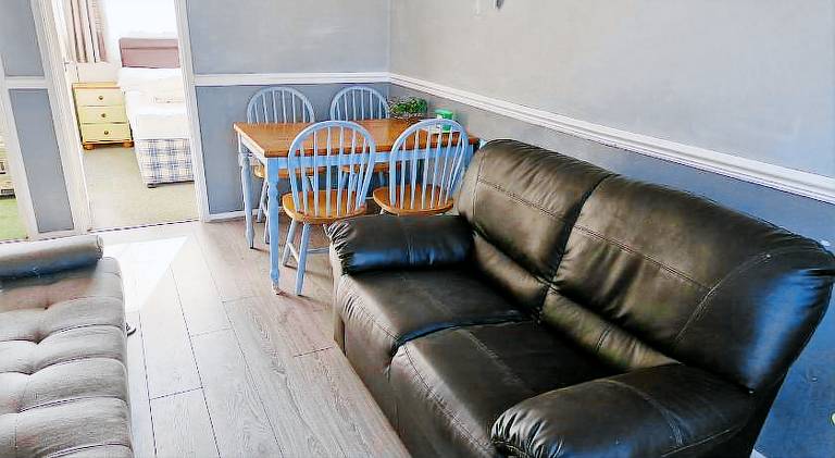 Holiday apartment with 2 rooms for 6 persons — photo 4