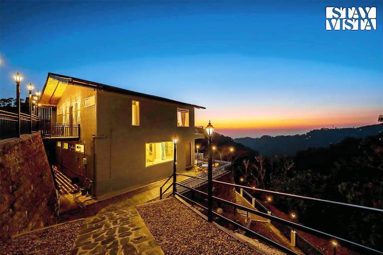 Villa with private pool & yard | Suitable for remote work | Pets allowed — photo 4