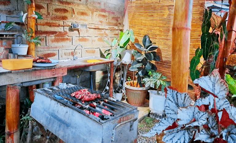 House with jacuzzi, garden & barbeque — photo 4