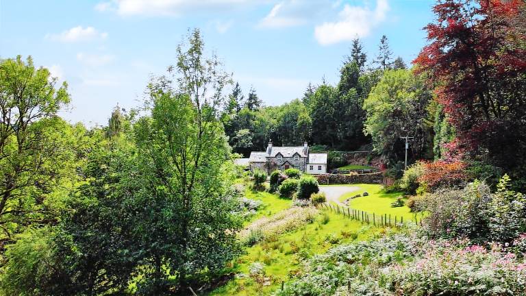 Family-friendly cottage with garden | Pets are welcome — photo 2