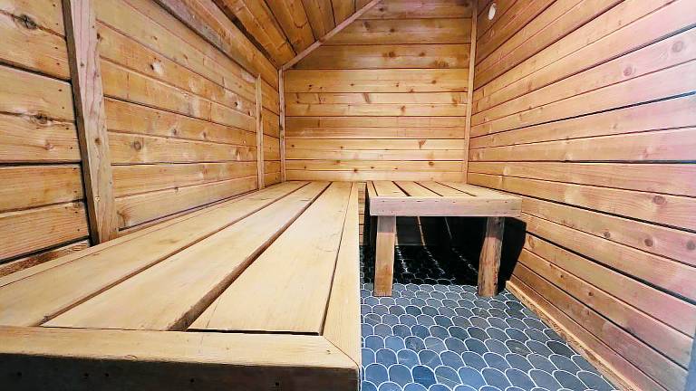 On Beach 5BD+7BA: Sauna HotTub Billards FencedDeck — photo 4