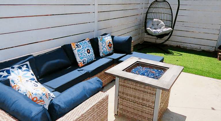 Casa Mid City - Centrally Located 1BR Getaway with Private Yard — photo 4