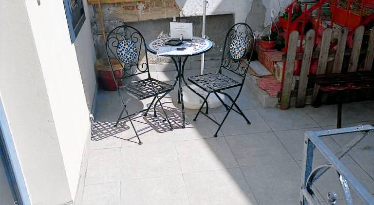 Holiday apartment with patio — photo 5