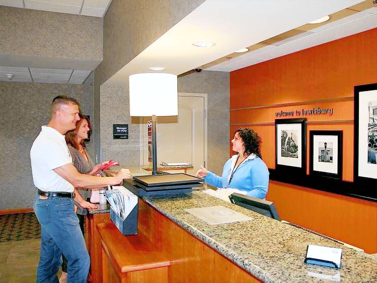 Hampton Inn Lewisburg — photo 5