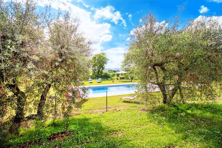 Villa with yard, private pool & terrace | Good for workation — photo 3