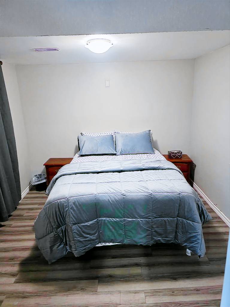 Vacation home with yard in Brampton, ON