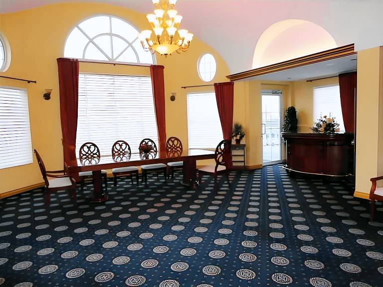 Chateau Louis Hotel & Conference Centre — photo 5
