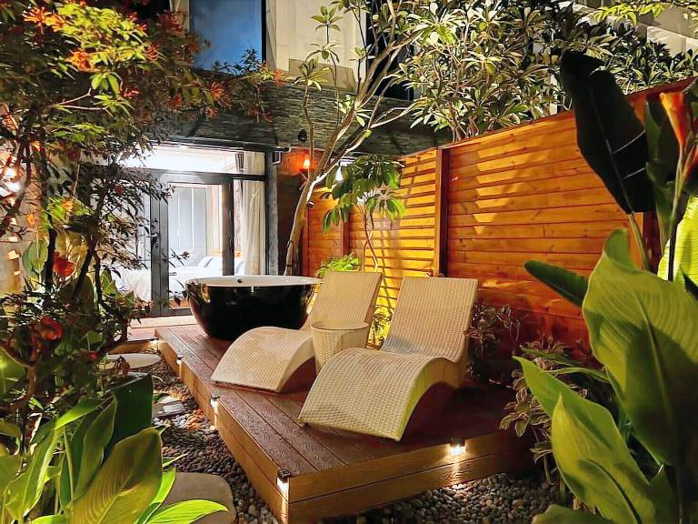 Resort  鵝鑾里