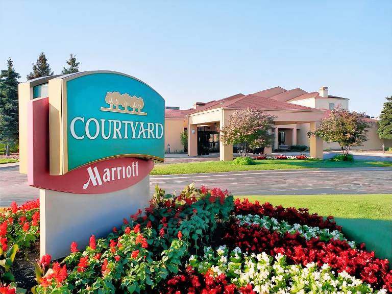 Courtyard by Marriott Chicago Waukegan/Gurnee in Waukegan, IL