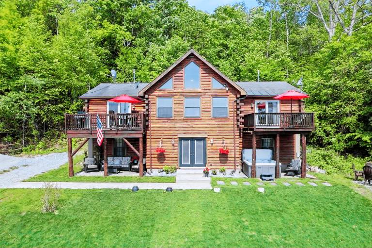 Cabin Bolton