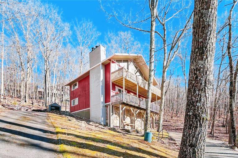 House  Beech Mountain