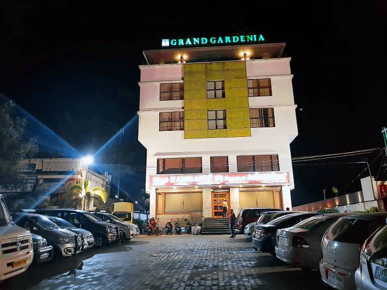 Grand Gardenia Hotel