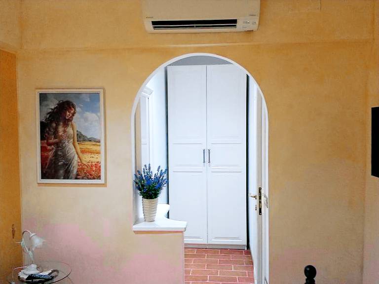 House  San Costanzo