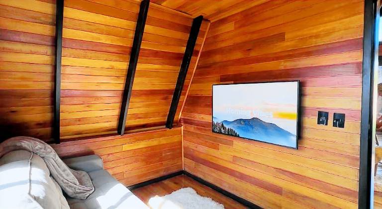 Lodge with garden, terrace & jacuzzi — photo 2