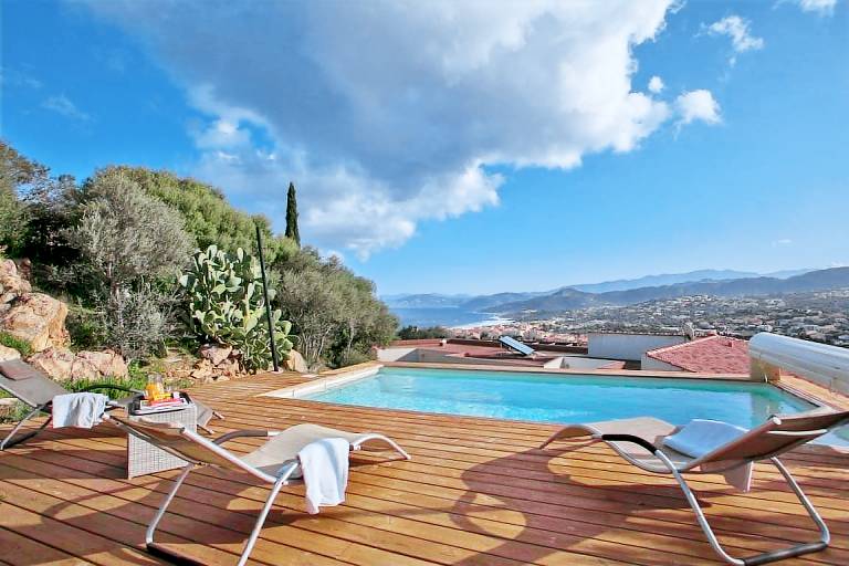 Ferienhaus in L'Île-Rousse, L'Île-Rousse für max. 6 Personen Ferienhaus in L'Île-Rousse, L'Île-Rousse für max. 6 Personen