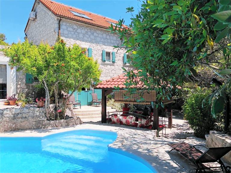 Villa Ploče