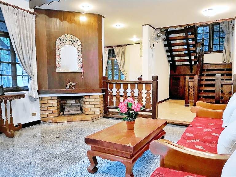 House with hot tub | Good for workation | Dogs allowed in Chiang Mai