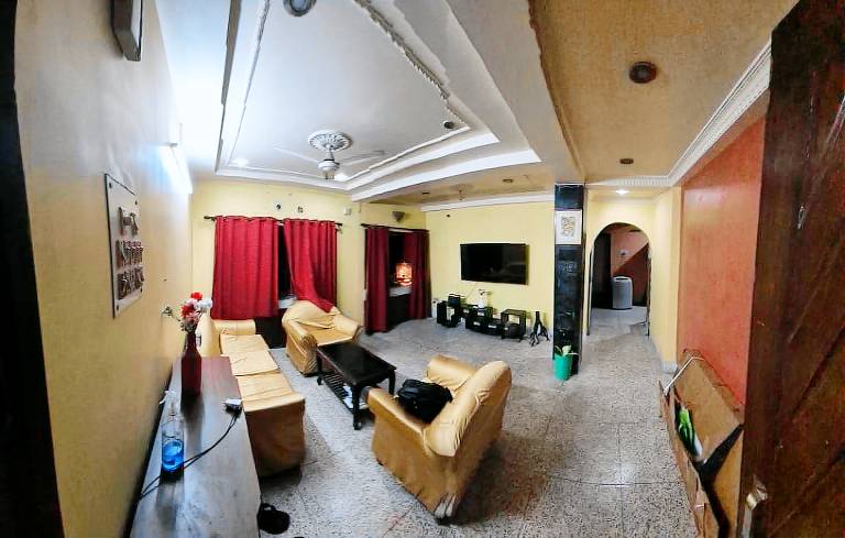 Beautiful house | Pets allowed in Alipur