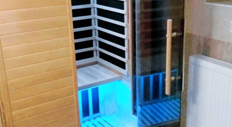 Holiday apartment with terrace, sauna & yard — photo 5
