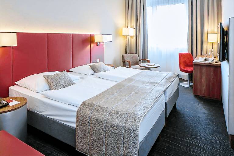 Zweibettzimmer Bad WC