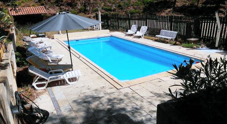 Holiday apartment with garden, pool & BBQ — photo 4