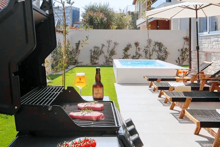Big villa with private pool, terrace & BBQ | Pets allowed — photo 2