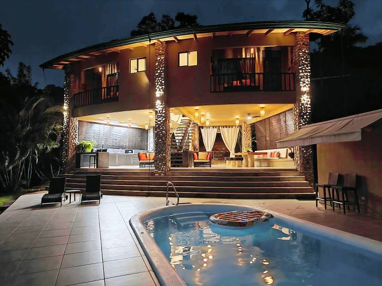 House  Uvita
