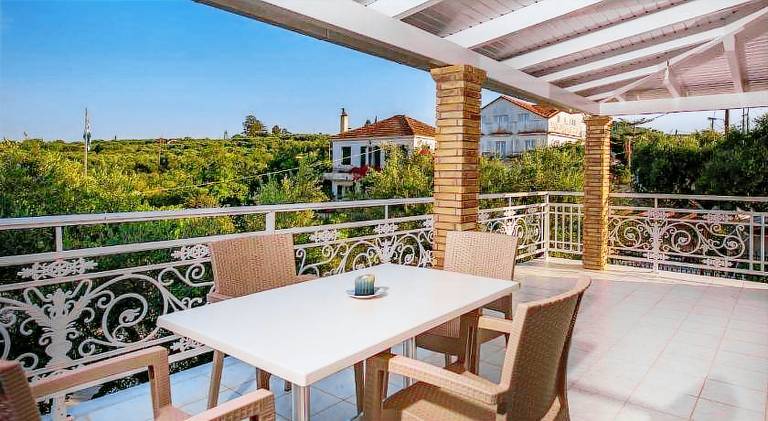 Nice holiday apartment | Pets are welcome in Zakynthos