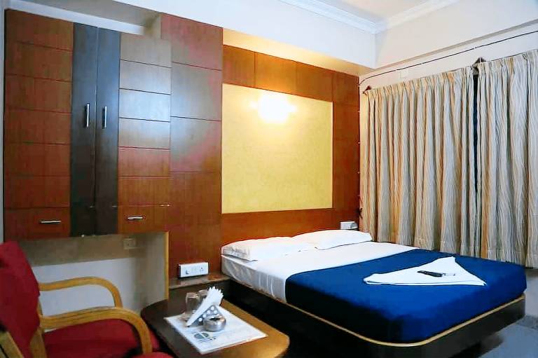 Hotel V Inn
