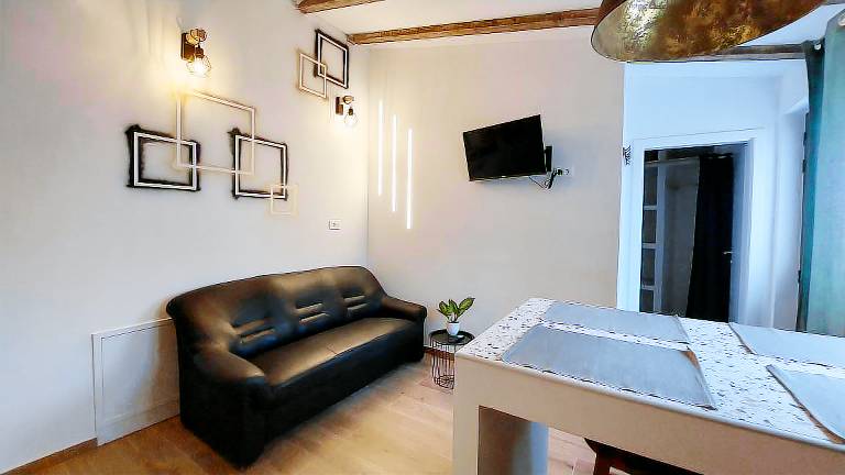 Two bedroom apartment with terrace and sea view Jelsa, Hvar (A-5703-a) — photo 3